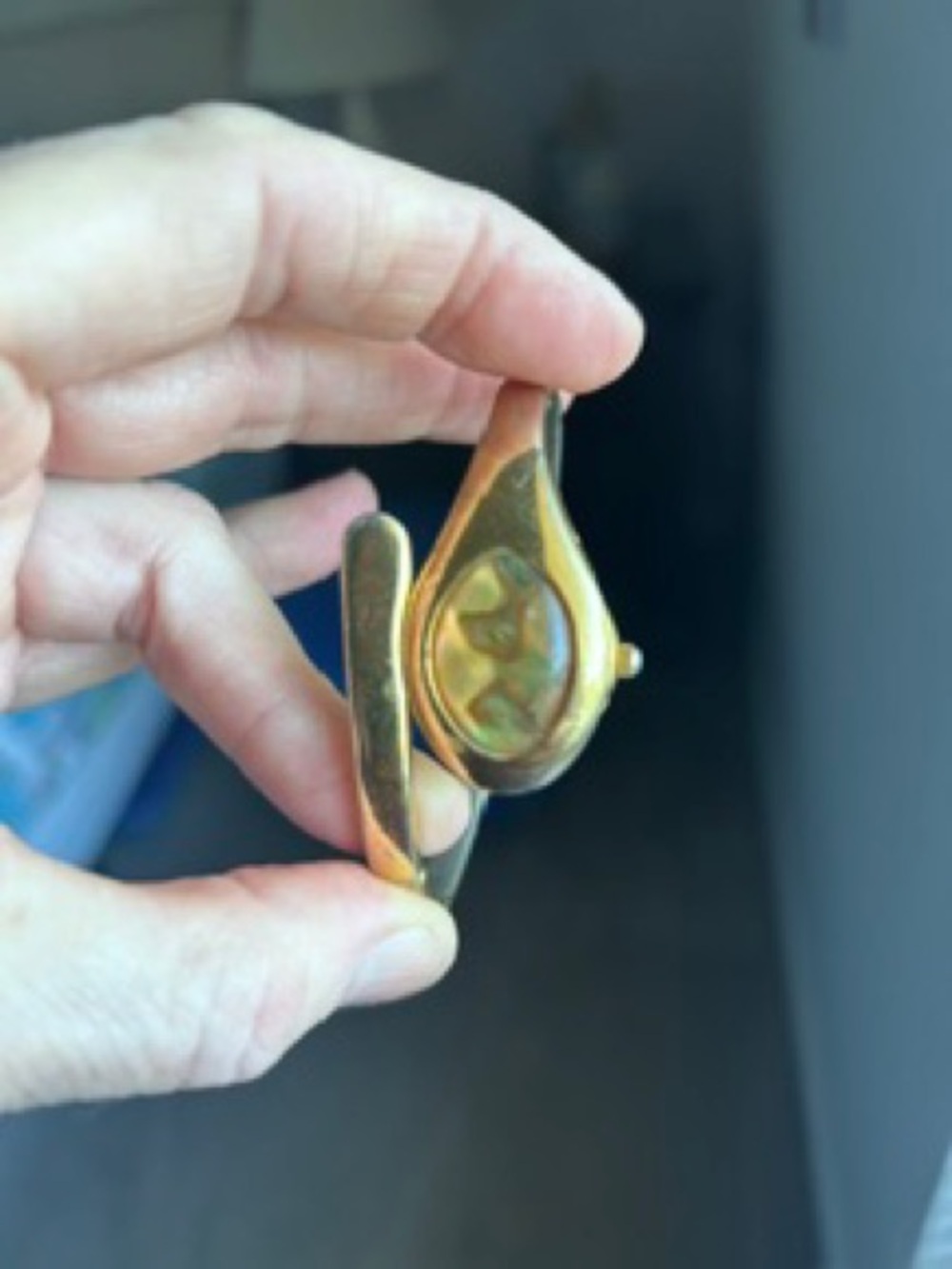 Geneva Vintage Bracelet w/Quartz Hidden Watch, Gold Tone, Abalone Shell Dial - Picture 4 of 9